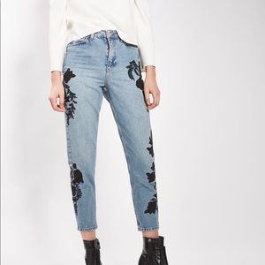 TopShop NWY MOTO embroidered mom jeans 28